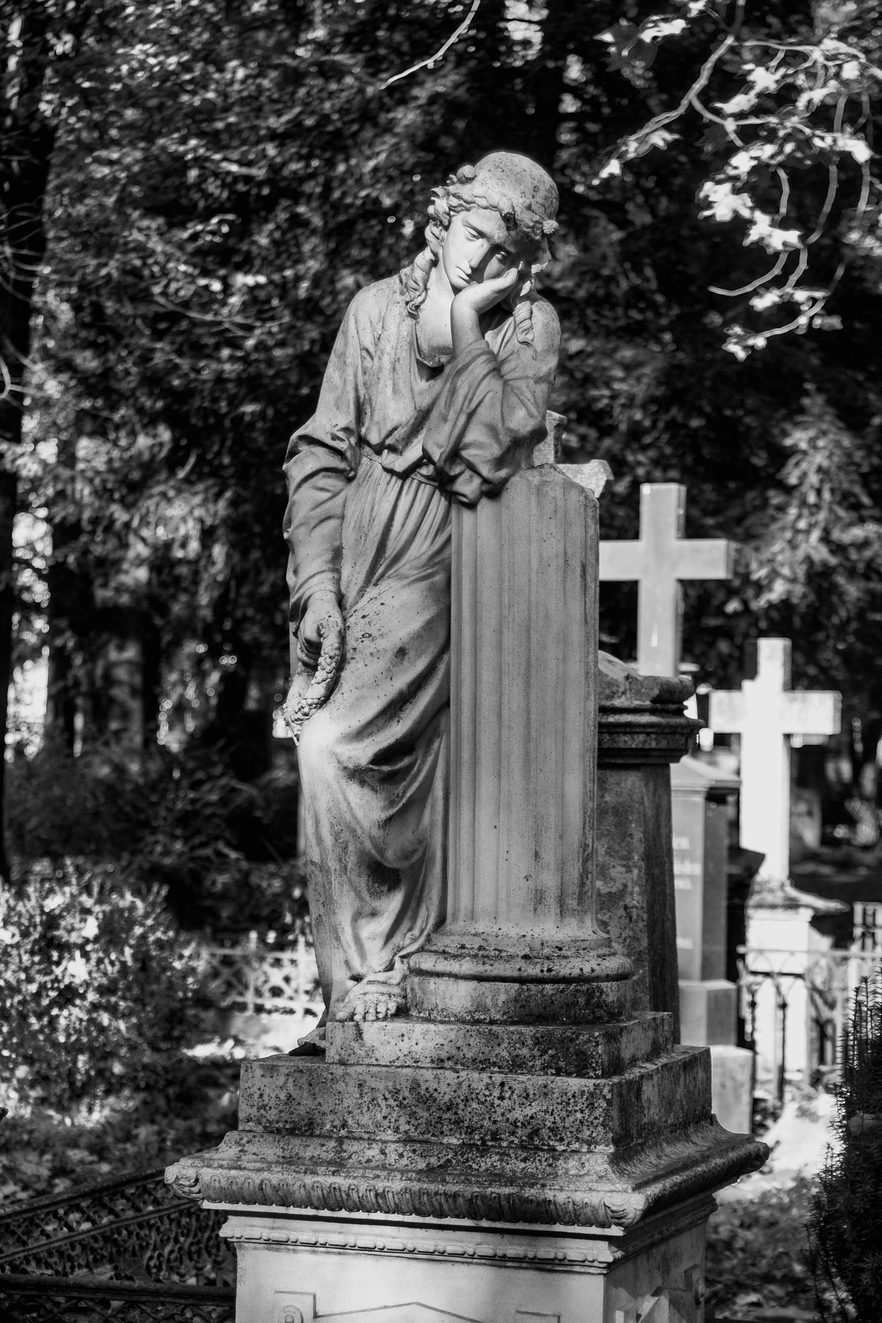 what happens to your bank account when you die